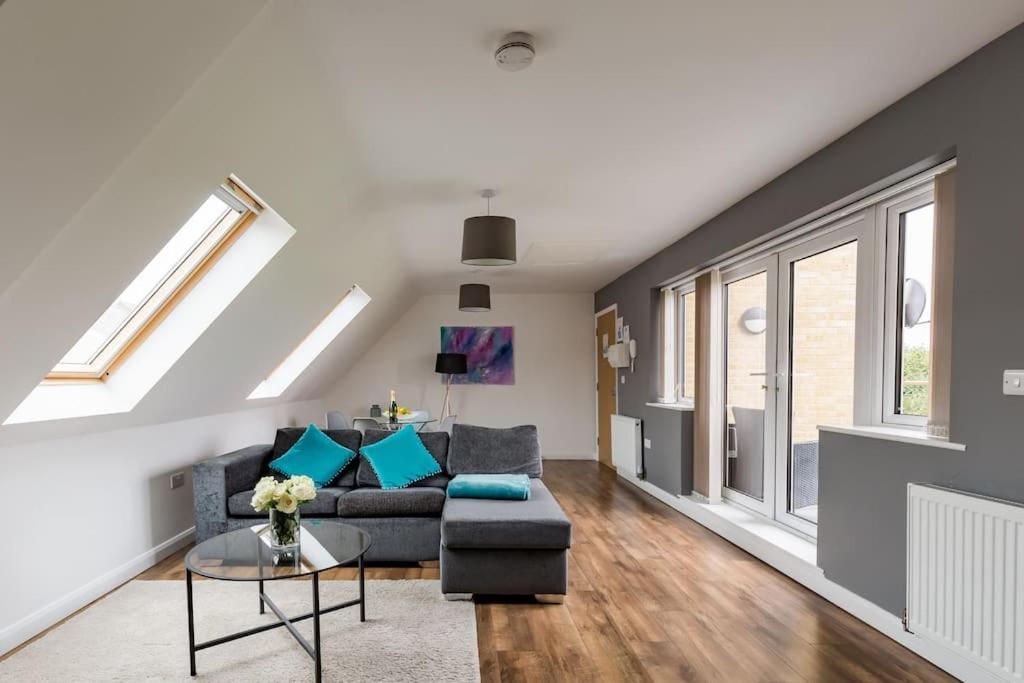Tm - Rana Court 1 Bedroom Apartment With Balcony Oxford Kültér fotó