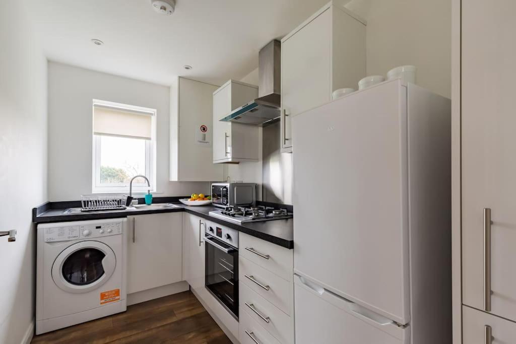 Tm - Rana Court 1 Bedroom Apartment With Balcony Oxford Kültér fotó